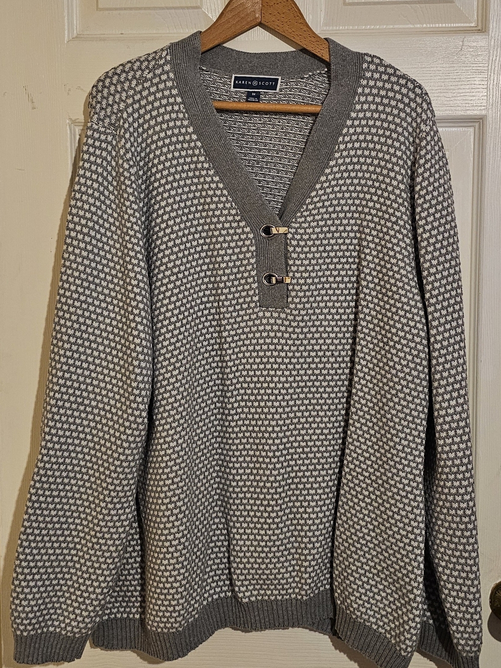 Karen Scott Gray and Cream Textured V-Neck Toggle Sweater